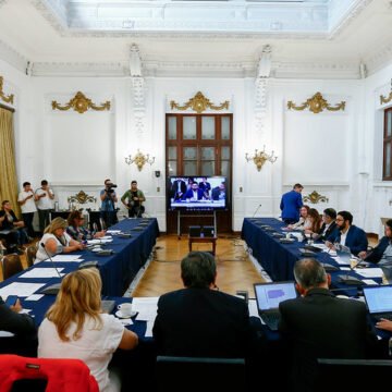 Miguel Crispi reiteró negativa a responder preguntas en CEI del Caso Monsalve