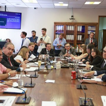 Traspasos desde Corfo: Autoridades insistieron en la gestión unificada de recursos