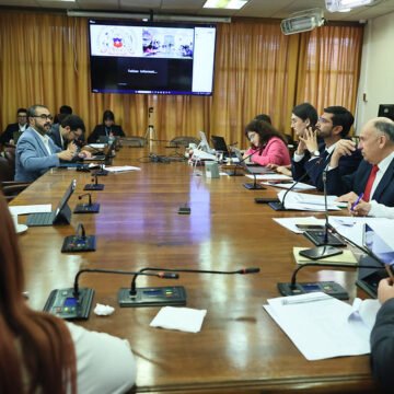 Aprueban normas de pago en proyecto de financiamiento para la educación superior