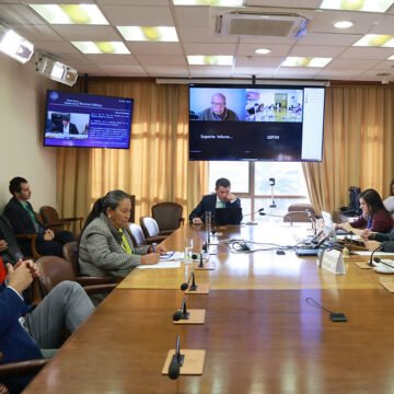 Analizan con agricultores del Limarí acceso de comunidades a derechos de agua