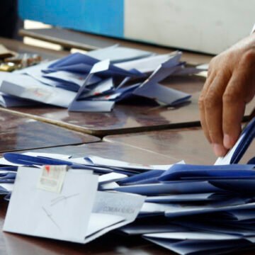 Día libre para vocales: Aprueban legislar el beneficio