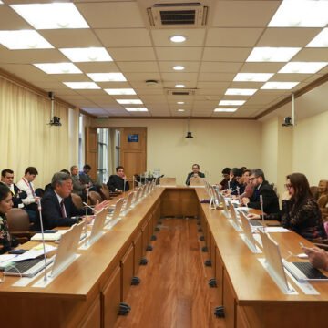A Sala proyecto que frena importación de plásticos peletizados