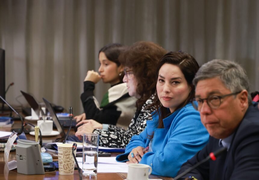 Inician estudio de proyecto que estimula la actividad física y el deporte en los colegios