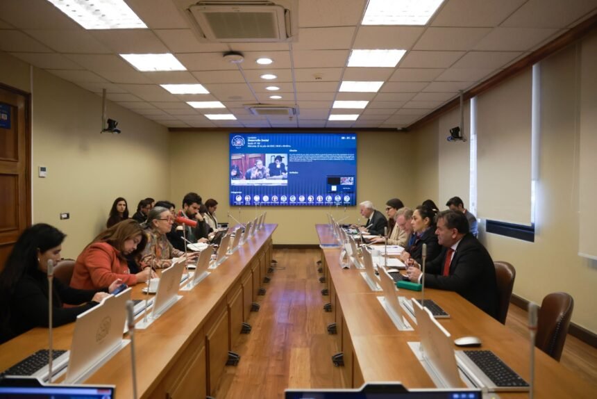Comisión aprueba legislar proyecto que armoniza sistema de protección infantil