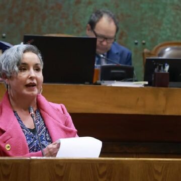 Vuelve a comisión texto que exige identificación en transporte terrestre interregional