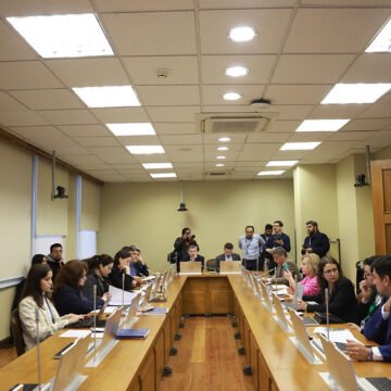Inician estudio de proyecto que otorga titularidad a profesores a contrata