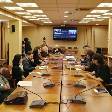 Agrupaciones exponen sobre expropiación de la ex Colonia Dignidad