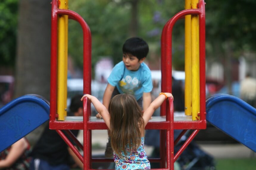 Servicios de cuidado infantil: Despachan regulación para obtener patente municipal