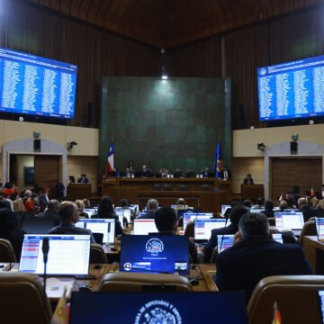 Cámara manifestó preocupación por alzas de las cuentas de la luz