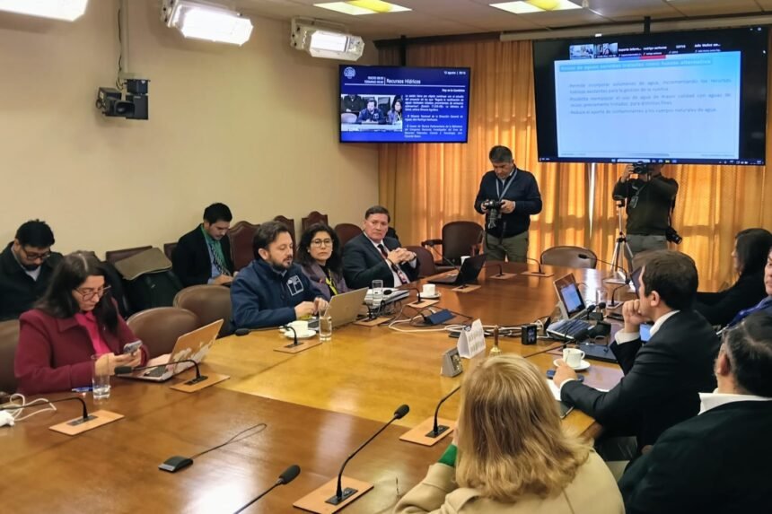 Comisión analizó proyecto que regula el reúso de aguas residuales tratadas