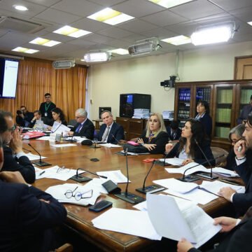 Constitución despachó proyecto que modifica sistema político y electoral