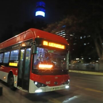 Procuran mayor protección de las personas mayores en el transporte público