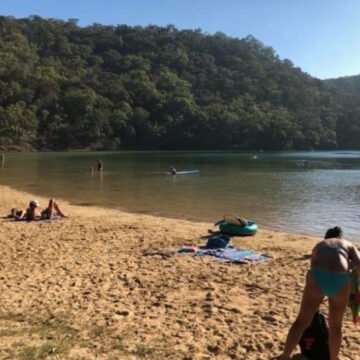 Aprueban legislar sobre acceso a bienes de uso público