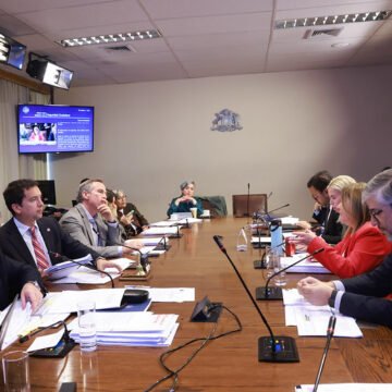 Comisión aprobó creación de unidades de inteligencia económica