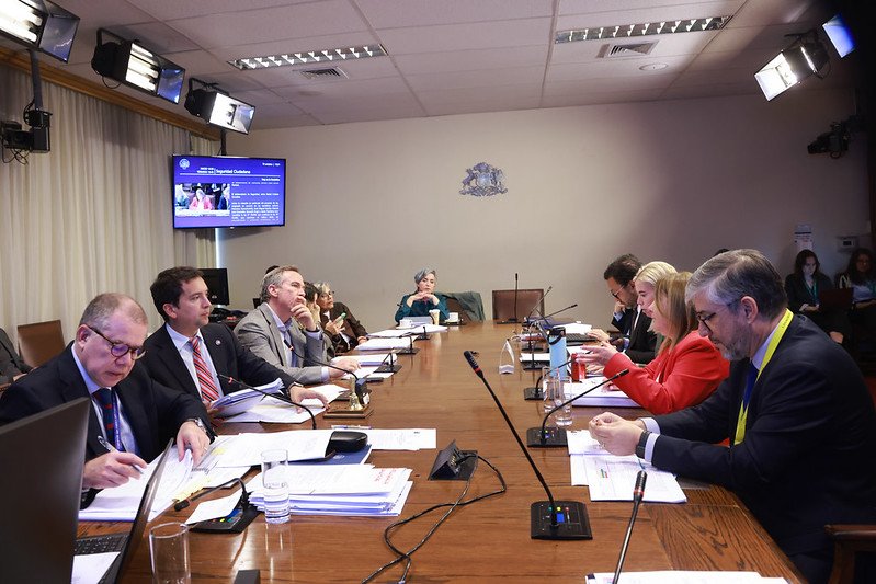 Comisión aprobó creación de unidades de inteligencia económica Comisión aprobó creación de unidades de inteligencia económica