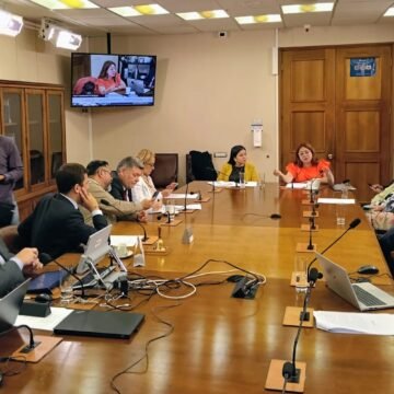 Estudian proyecto que fija estándar mínimo de reducción de aguas no facturadas