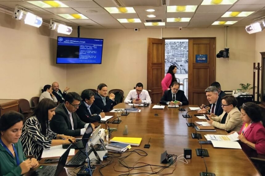 Comisión de Minería respalda proyecto para modernizar Enami