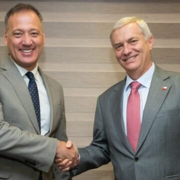 José Miguel Castro aborda agenda legislativa con Presidente electo José Antonio Kast