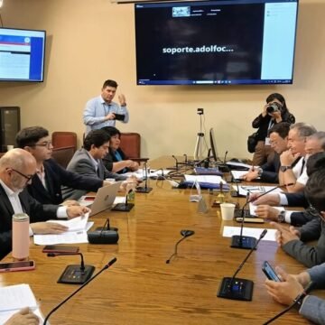 Comisión estudia proyecto que exige más control de conductores del transporte