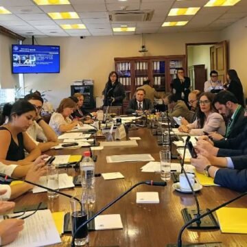 Comisión de Hacienda despachó proyecto sobre  financiamiento de TVN