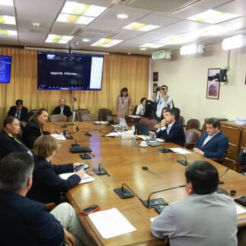 Inician discusión de proyecto sobre instalación obligatoria de medidores inteligentes