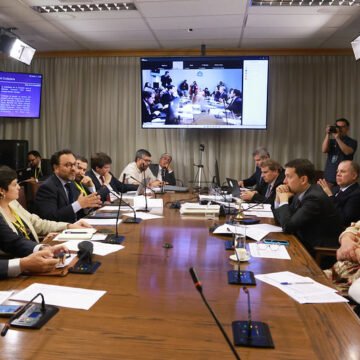 Proponen crear tipo especial de robo cometido por tumulto