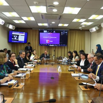 Analizan ejecución de Ley sobre Derechos de Agua y apoyo al sector agrícola