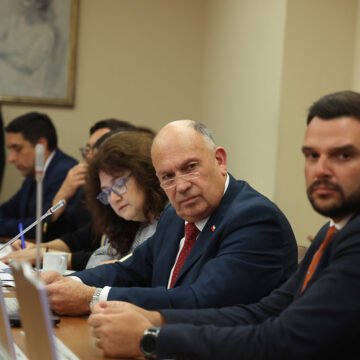 Comisión analiza proyecto que amplía la oferta educativa