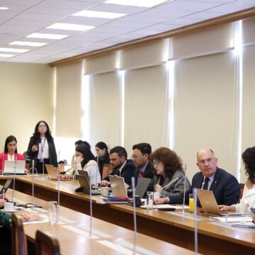Educación respalda en general proyecto de Escuelas Protegidas