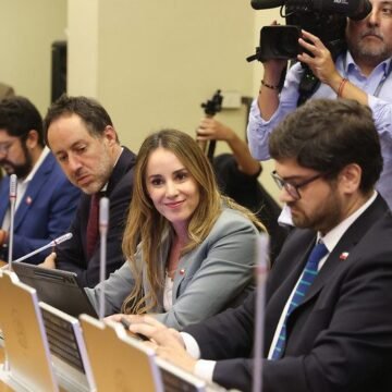 Comisión de Cultura: Ejecutivo anuncia mesa técnica para TVN