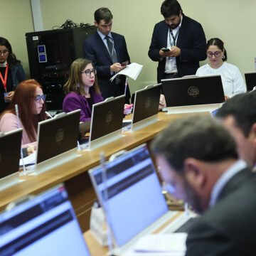 Com-Recursos-Hidricos-18-mayo.jpg Recursos Hídricos despacha nuevos plazos para regular derechos de agua