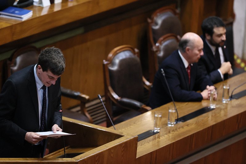 Dio.-Diego-Schalper-presenta-el-informe-de-Hacienda.jpg Cámara inició debate de proyecto de reconstrucción nacional