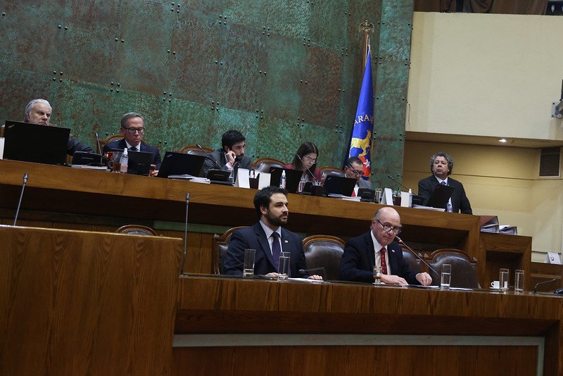 Testera-y-ministros.jpg Concluyó en la Sala debate de proyecto de reconstrucción nacional