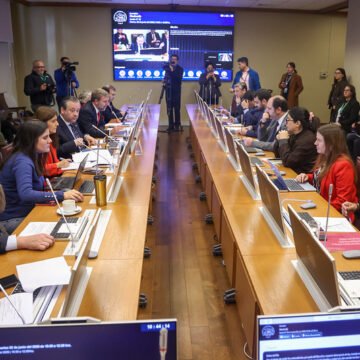 Comision-de-Hacienda.jpg Reajuste del ingreso mínimo mensual pasó a la Sala