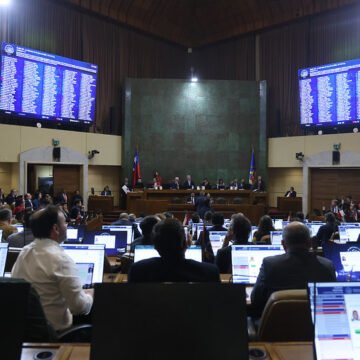 Sala-24-junio.jpg Cámara respalda subir sanciones a quienes delinquen encapuchados