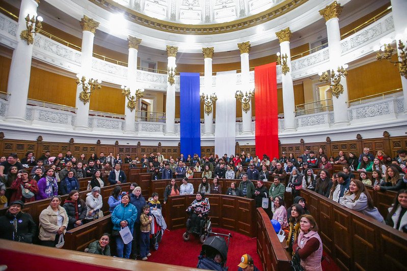 Sala-Sesiones-Dia-Patrimonio-1.jpg Cámara celebró Día del Patrimonio con concurrencia récord de visitas