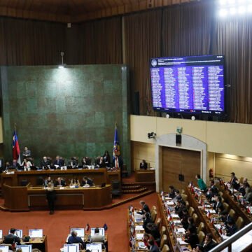 Sala-voat-escuelas-protegidas.jpg Despachan a ley Escuelas protegidas