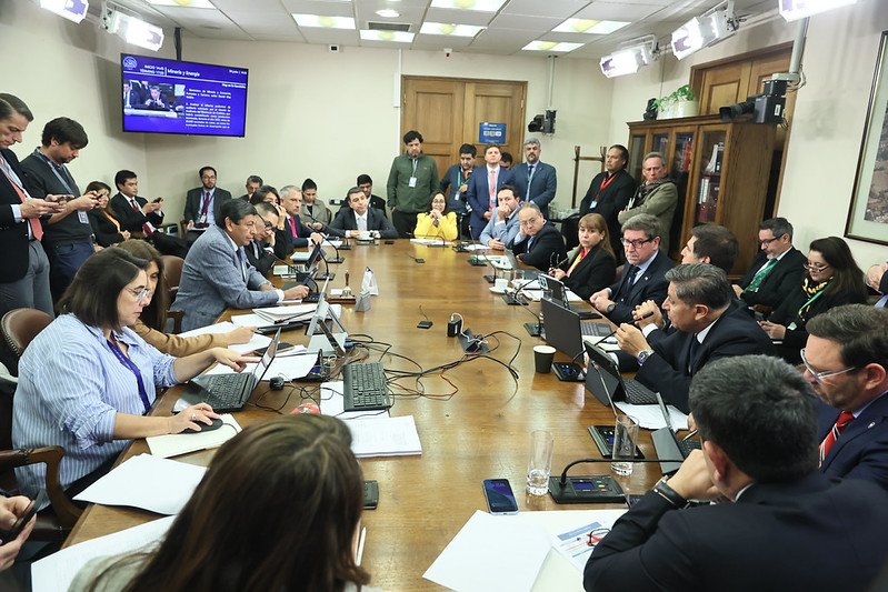 Comision-de-Mineria.jpg Comisión legislará para facilitar el sistema de patentes mineras